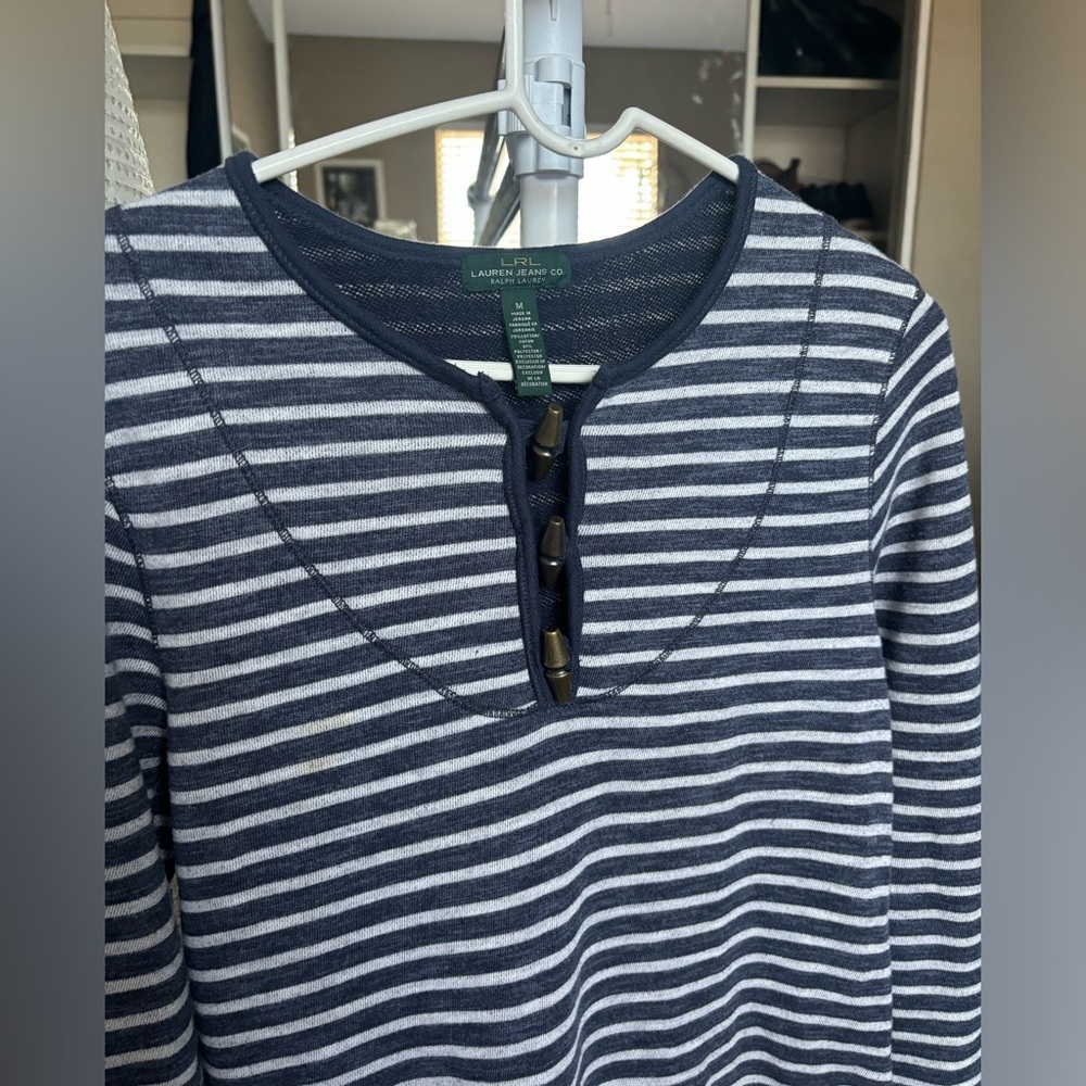 Lauren Jeans Co Ralph Lauren Women’s Blue/White Blouse Comfy Relaxed NWOT Size M